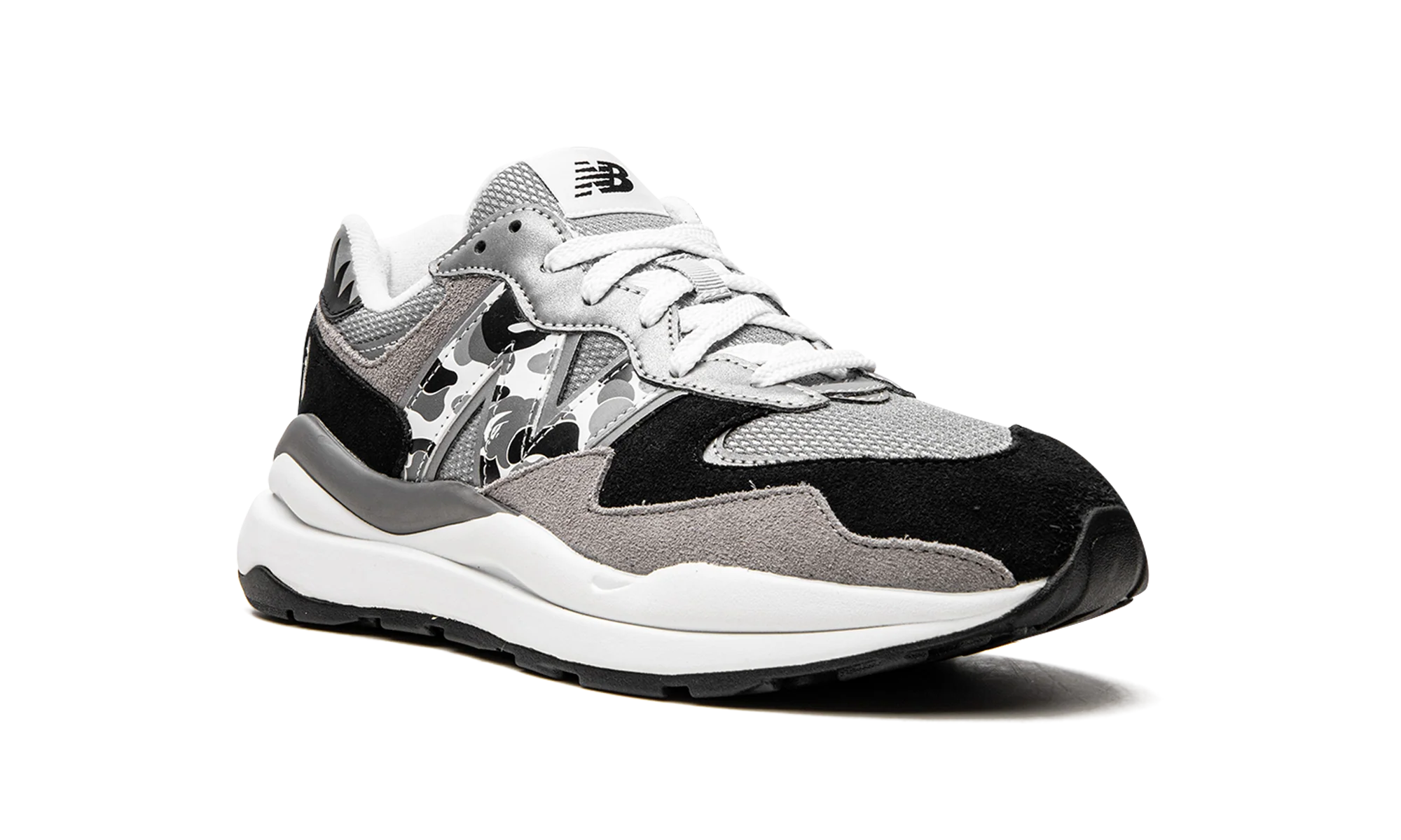 57/40 "Bape x New Balance" M5740BAP