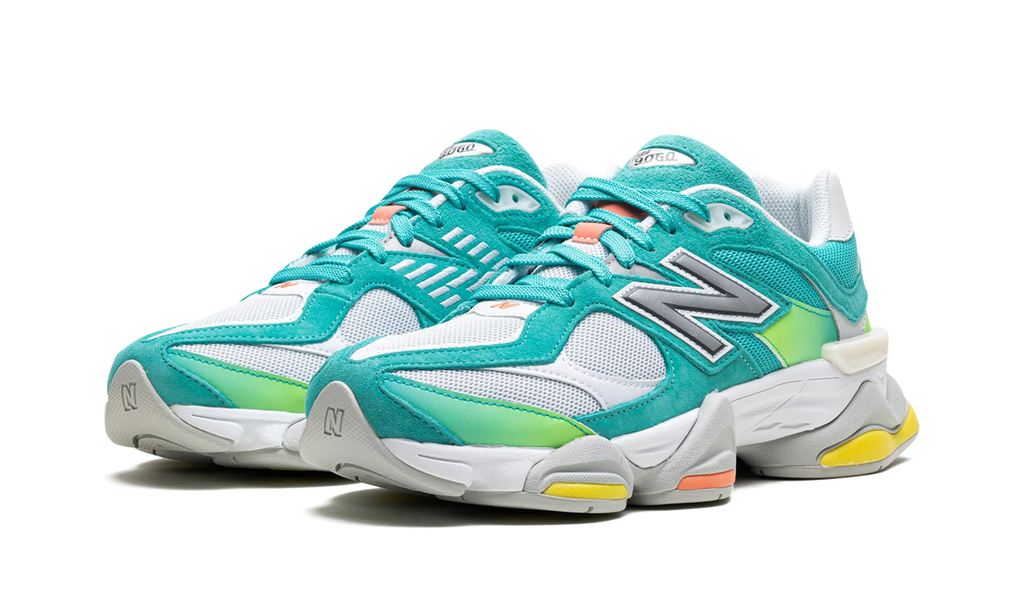 9060 "Cyan Burst" U9060DBT