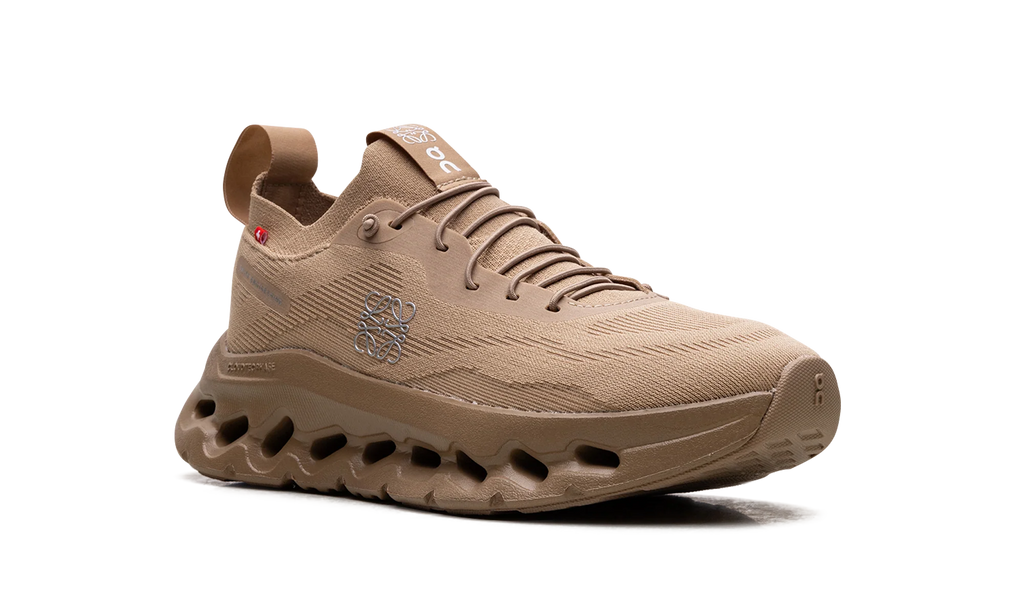 Cloudtilt WMNS "LOEWE Dark Sand" 3WD30313505