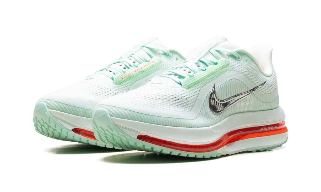 Pegasus Premium "Barely Green" HQ2592 301