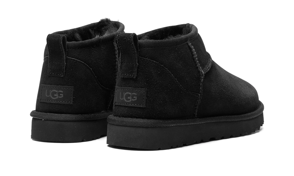 CLASSICS ULTRA MINI WMNS "Triple Black" 1116109 BLK