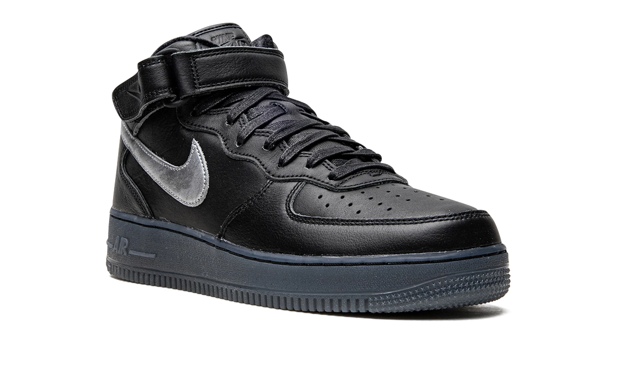 Air Force 1 Mid "Black / Metallic Silver" DX3061 001