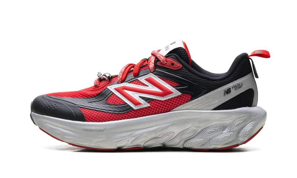Fresh Foam Trainer "GANNI - Black Silver Metallic Red" UTRNGN
