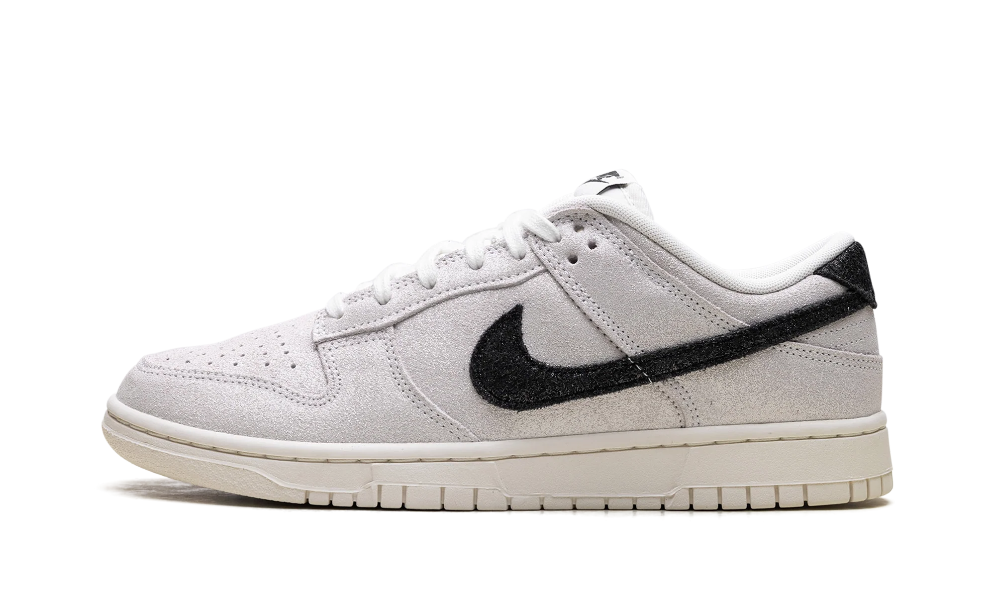 Dunk Low SE WMNS "Team Red" HQ3502 100