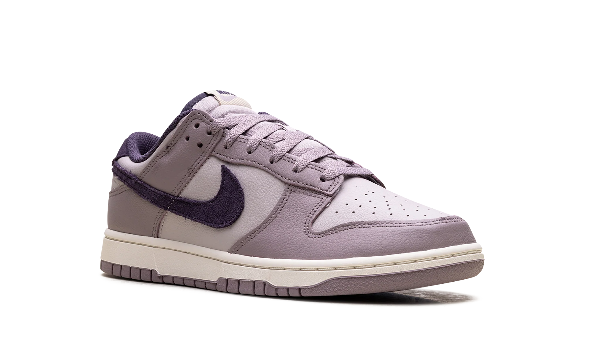 Dunk Low SE "Light Violet Ore" HQ3642 202