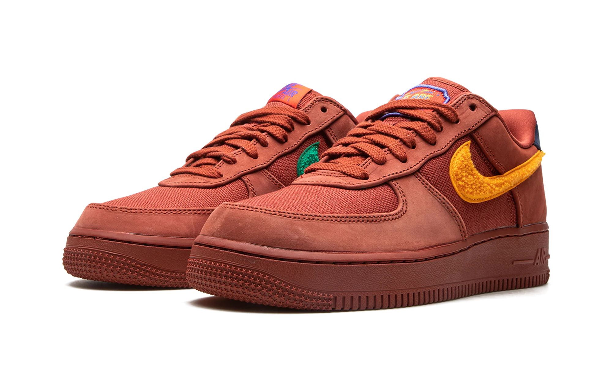 Air Force 1 Low "La Familia" DV5153 600