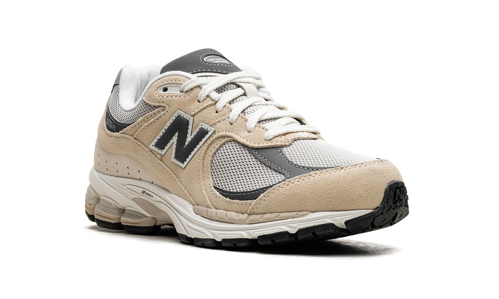 2002R "Sandstone Magnet" M2002RFA