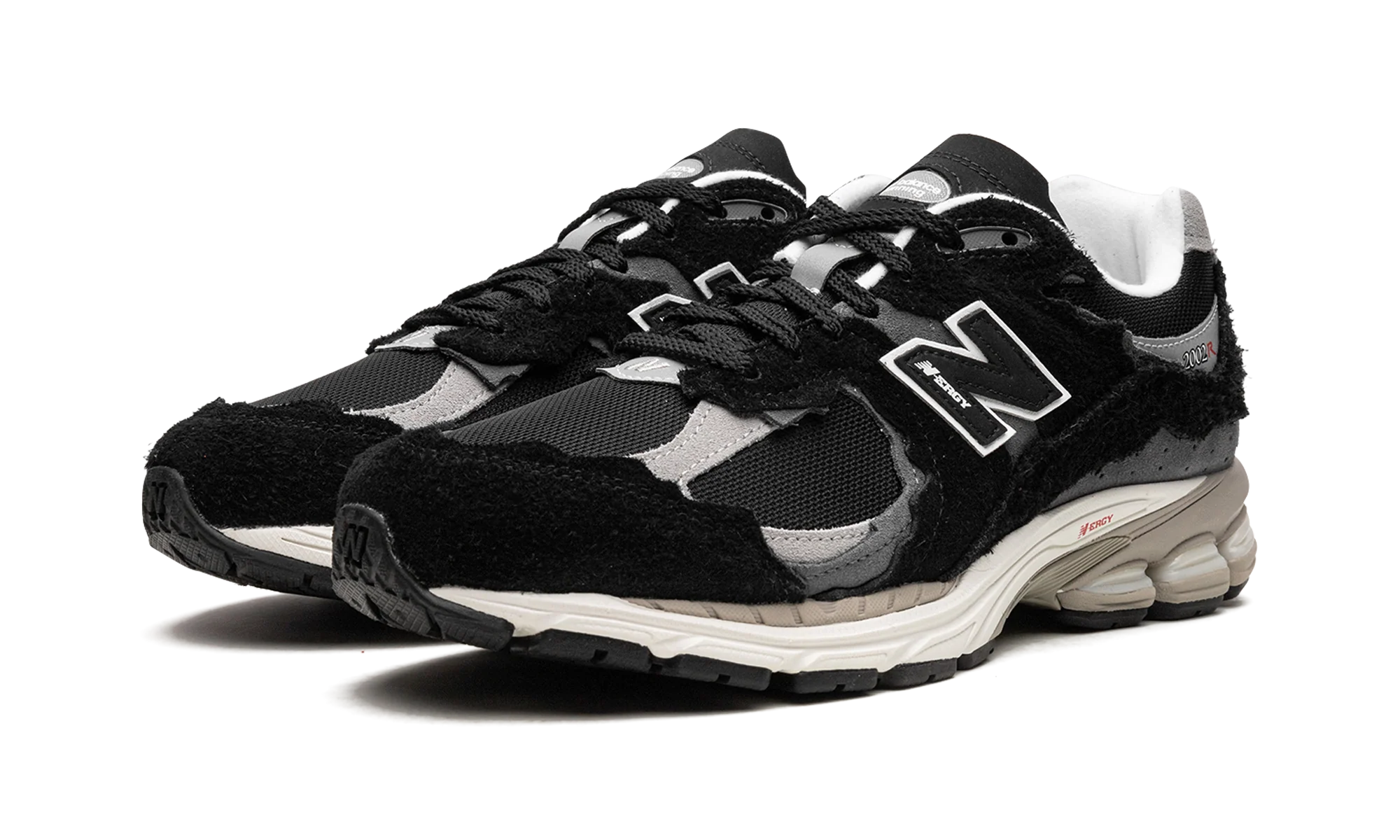 2002R "Protection Pack - Black / Grey" M2002RDJ