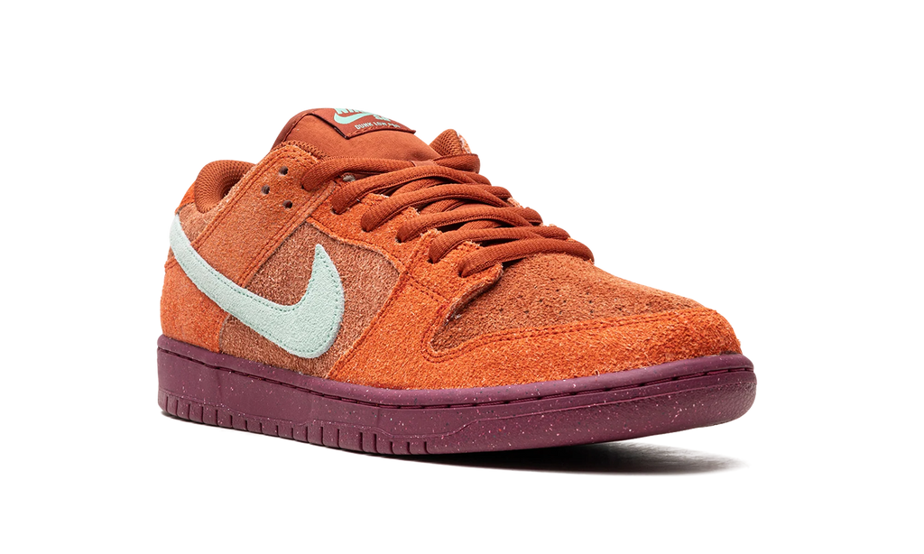 SB Dunk Low Pro Prm "Mystic Red" DV5429 601