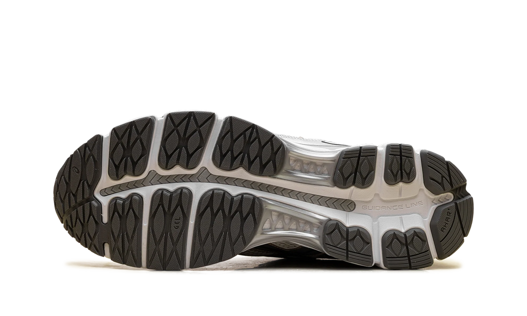 Gel-Kayano 12.1 "Cream Carbon" 1203A759 105