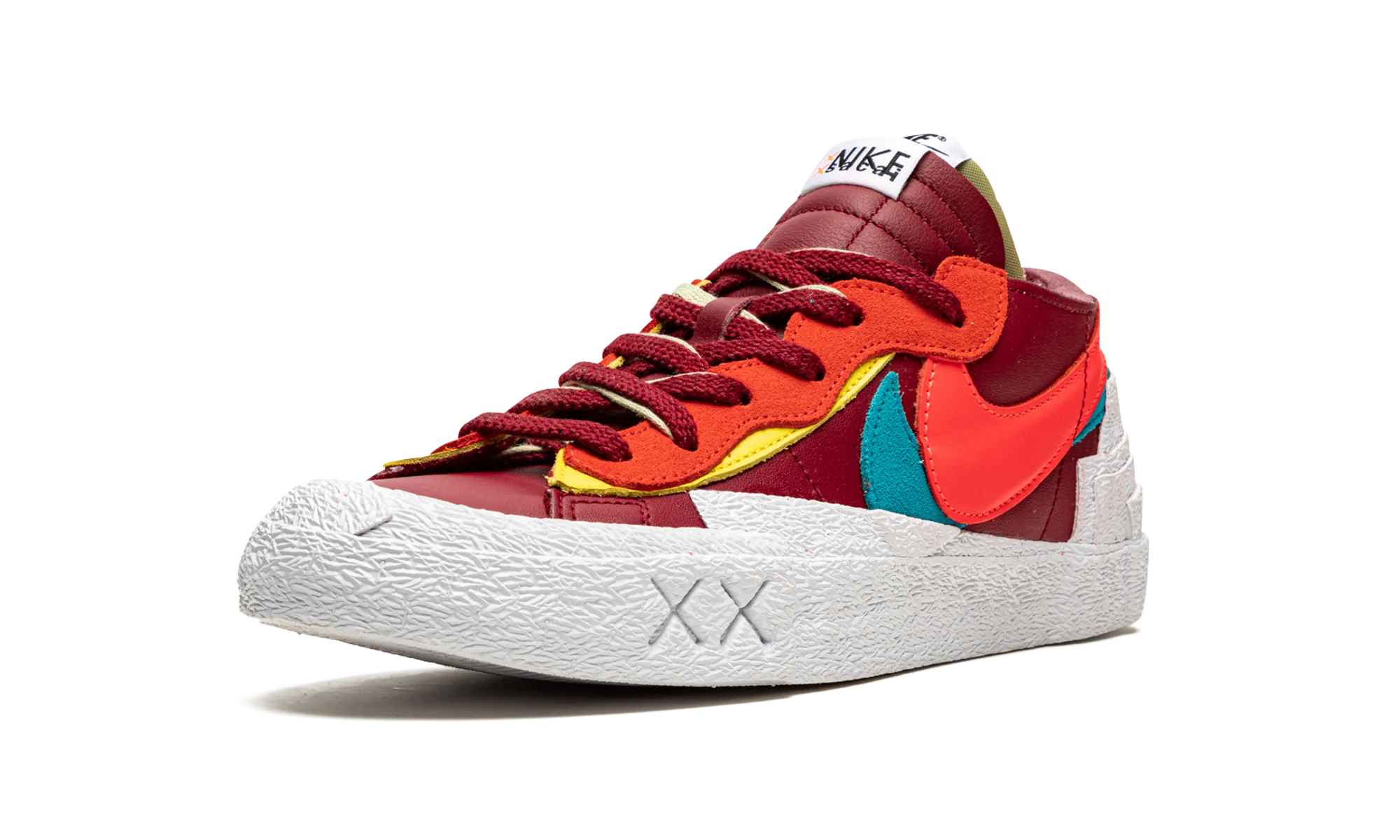 Blazer Low "Sacai - Kaws Red" DM7901 600