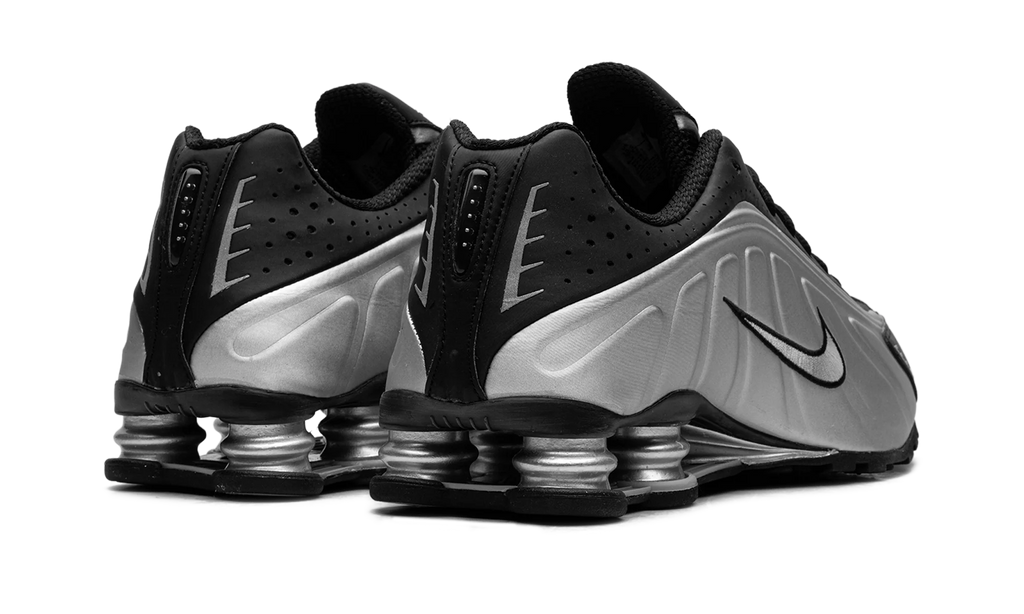 Shox R4 "Metallic Silver / Black" HQ1988 007