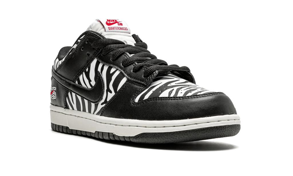 SB Dunk Low OG QS "Quarter Snacks" DM3510 001