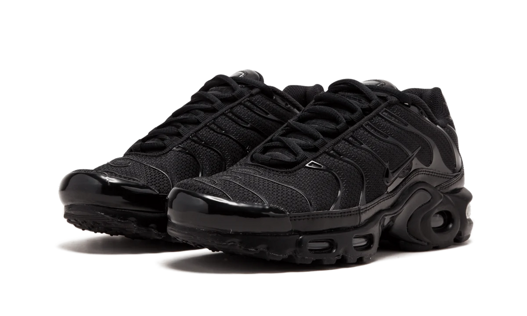 Air Max Plus "Triple Black" 604133 050