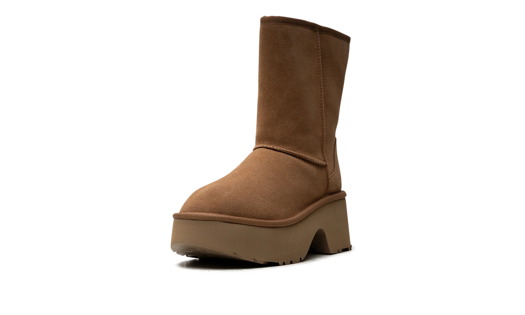 Classic Short New Heights Boot WMNS "Chestnut" 1158310 CHE