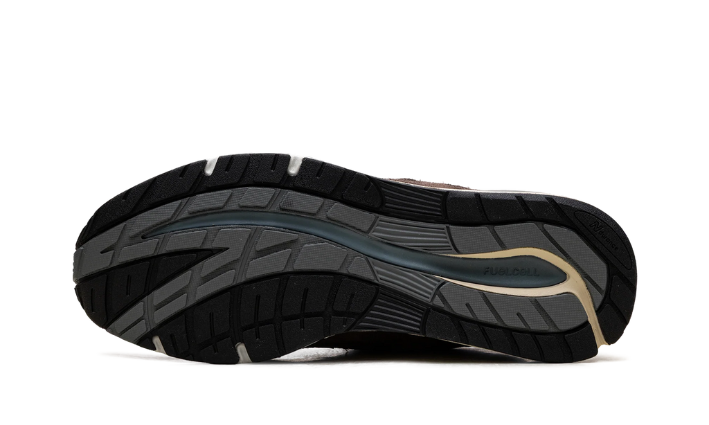 991v2 "MiUK Slate Black Alloy" U991BG2