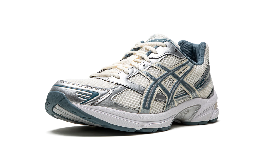 Gel-1130 "Cream / Ironclad" 1201A256 115