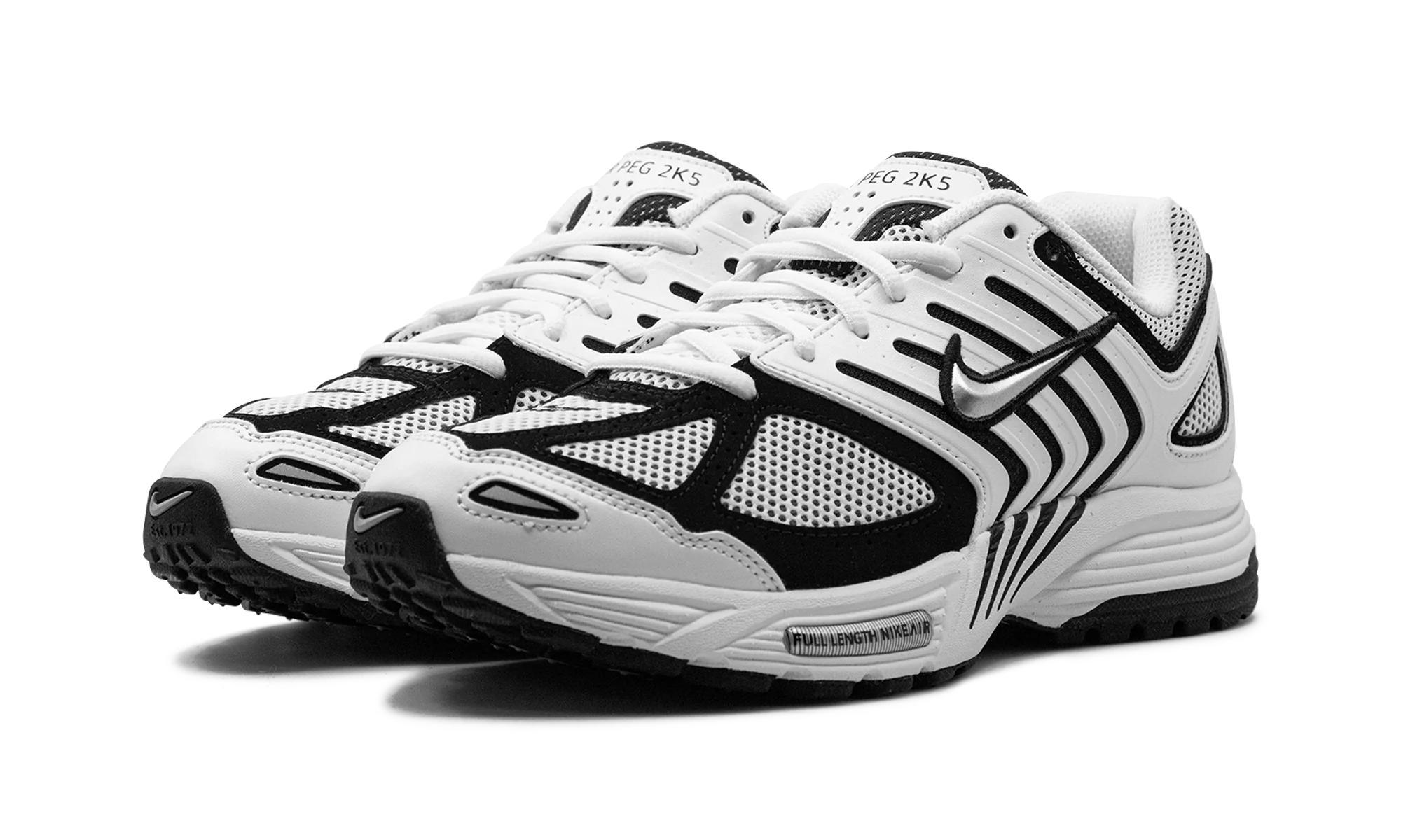 Air Pegasus 2K5 "White / Black" FJ1909 100