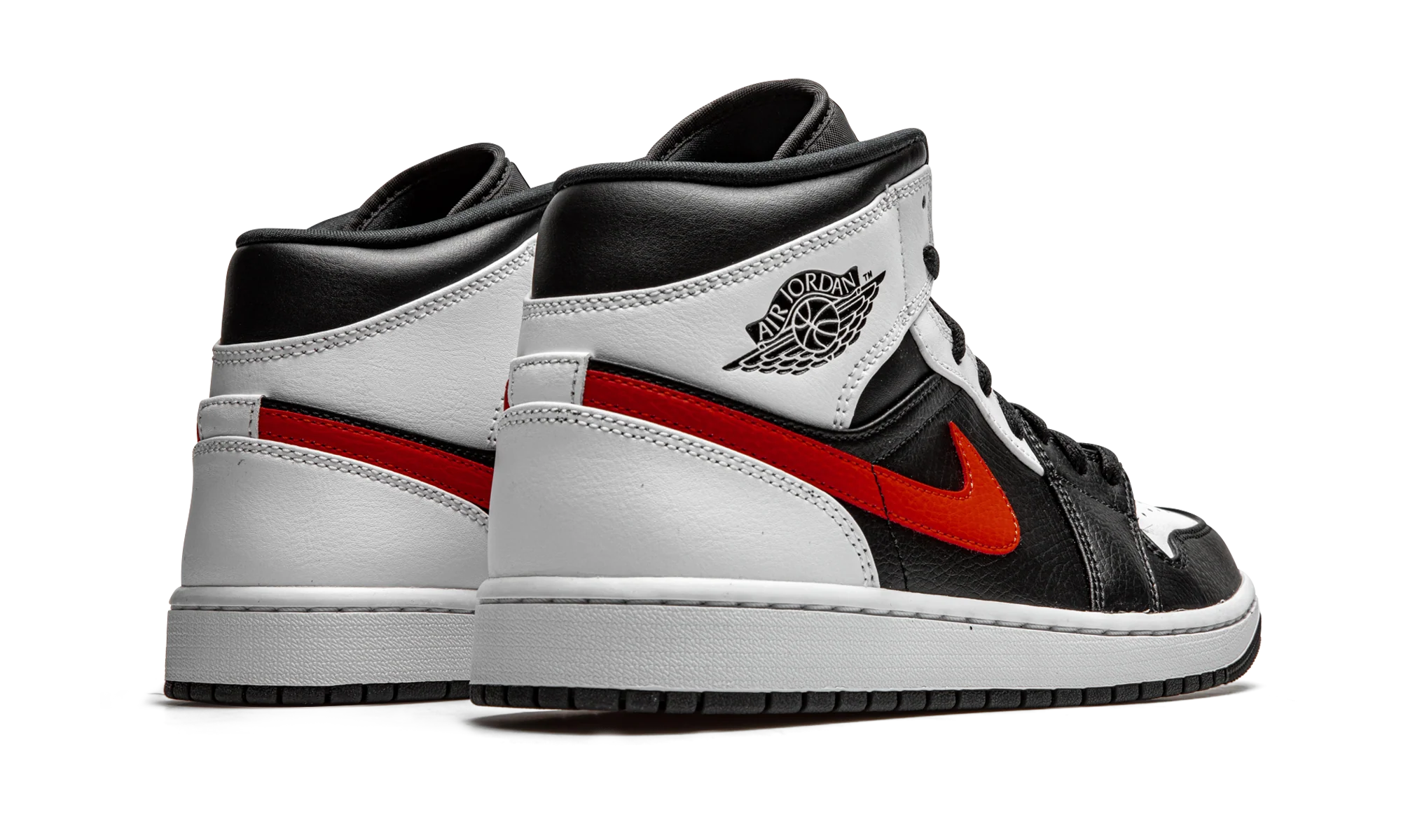 Air Jordan 1 Mid "Chile Red" 554724 075