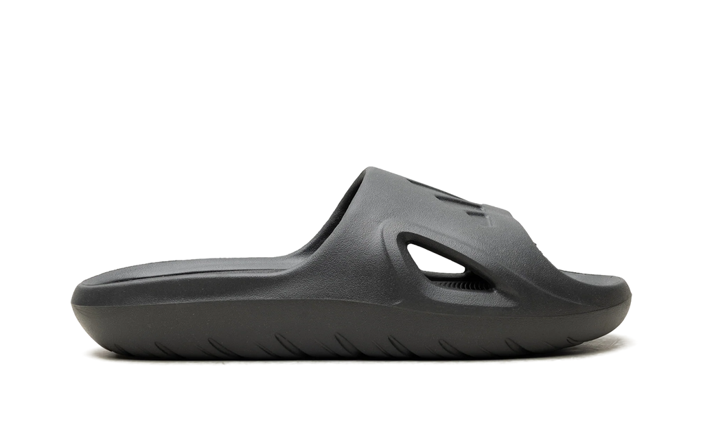 Adicane Slides "Carbon Core Black" HQ9915