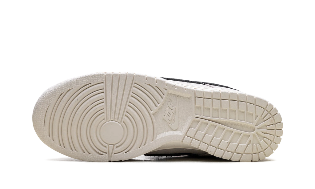 Dunk Low SE WMNS "Team Red" HQ3502 100