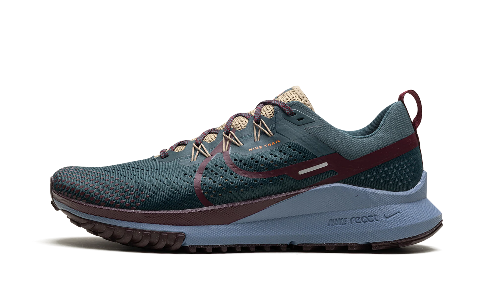React Pegasus Trail 4 "Deep Jungle" DJ6158 300