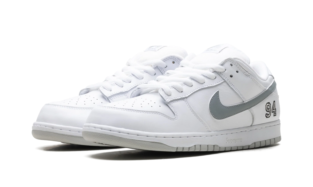 SB Dunk Low "Supreme - White" HQ8487 100
