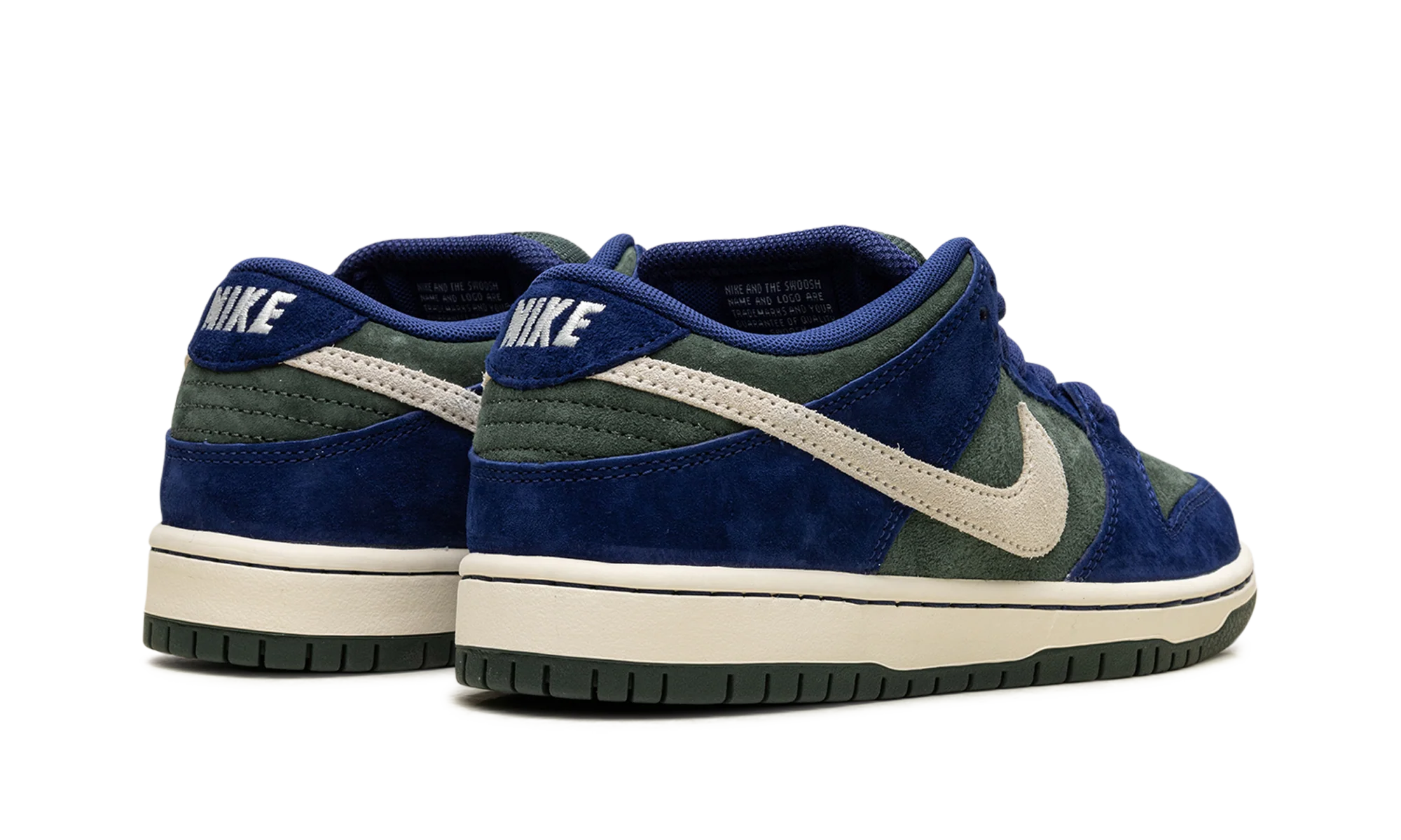 SB Dunk "Deep Royal Blue" HF3704 400