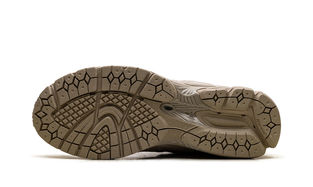 2002R "Stoneware Silver Metallic" U20025I9