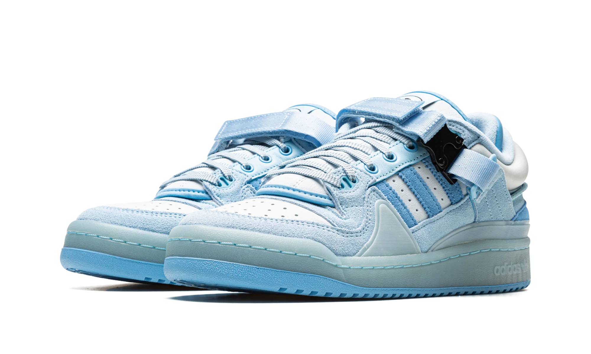 Forum Buckle Low "Bad Bunny - Blue Tint" GY9693