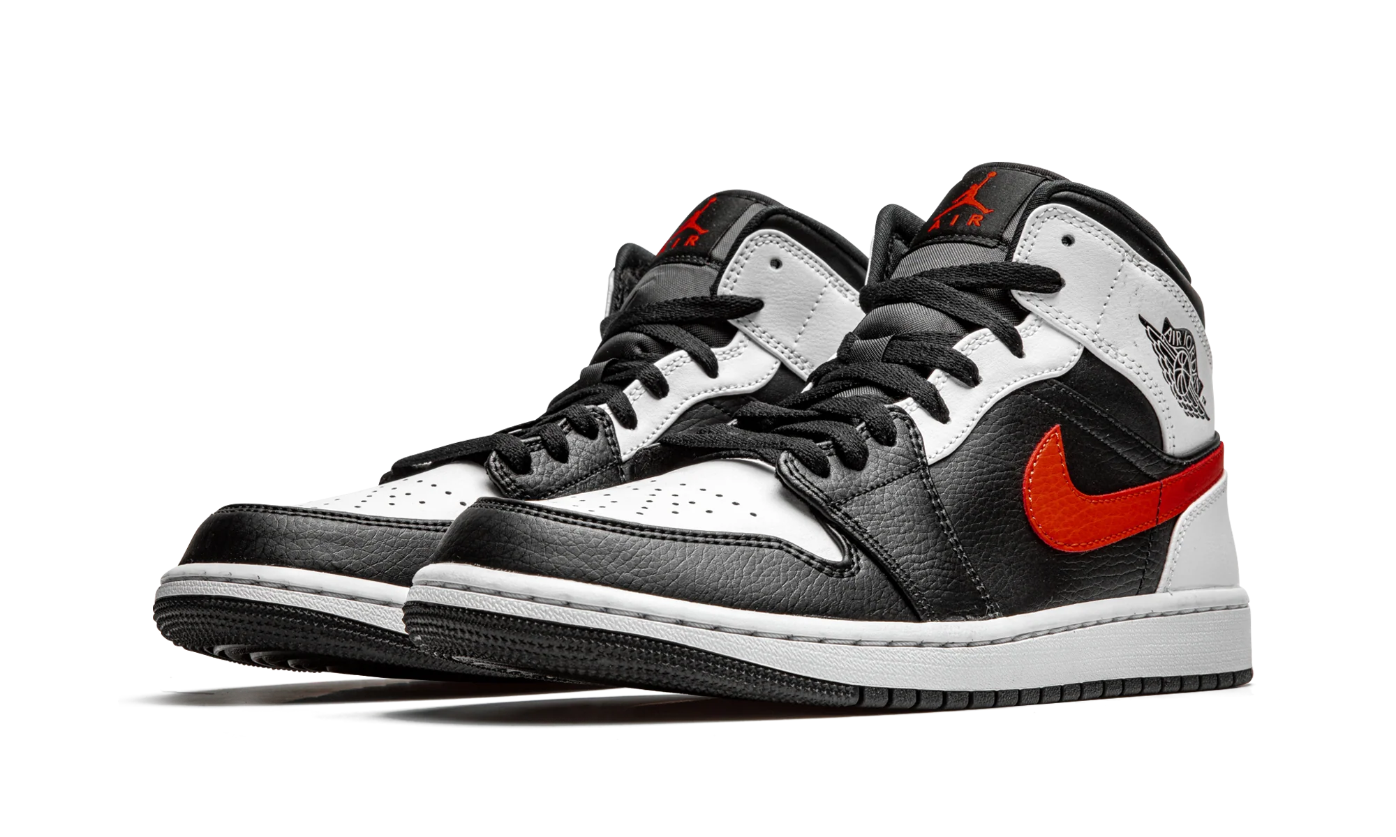 Air Jordan 1 Mid "Chile Red" 554724 075