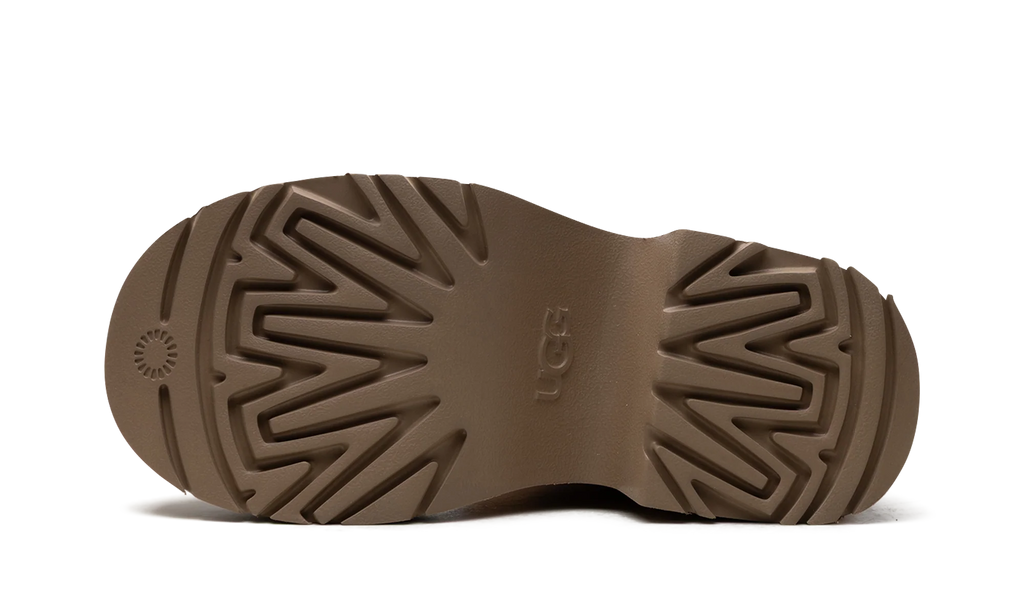 Classic Short New Heights Boot WMNS "Chestnut" 1158310 CHE