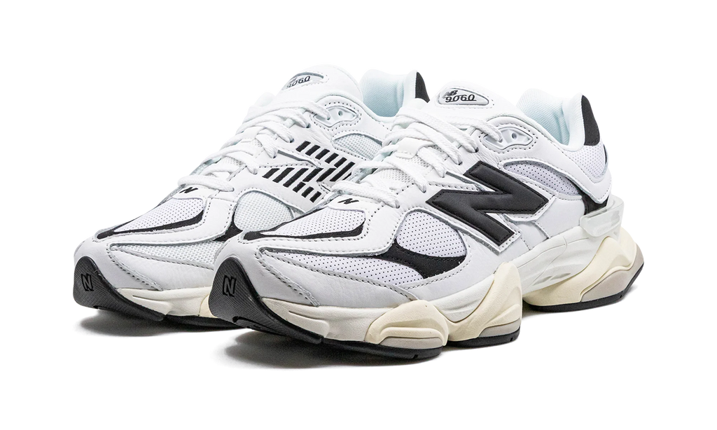 9060 "White / Black" U9060AAB