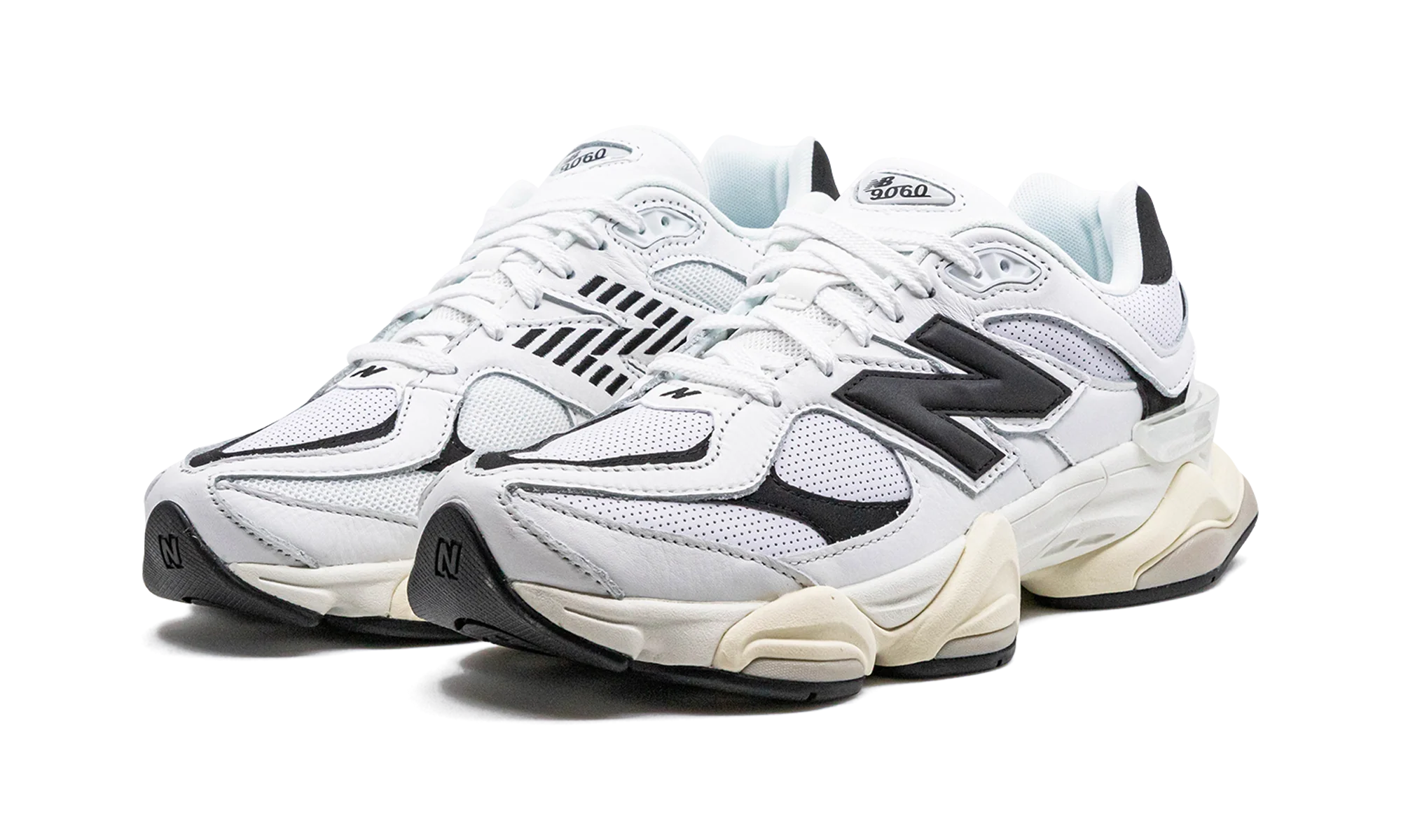 9060 "White / Black" U9060AAB
