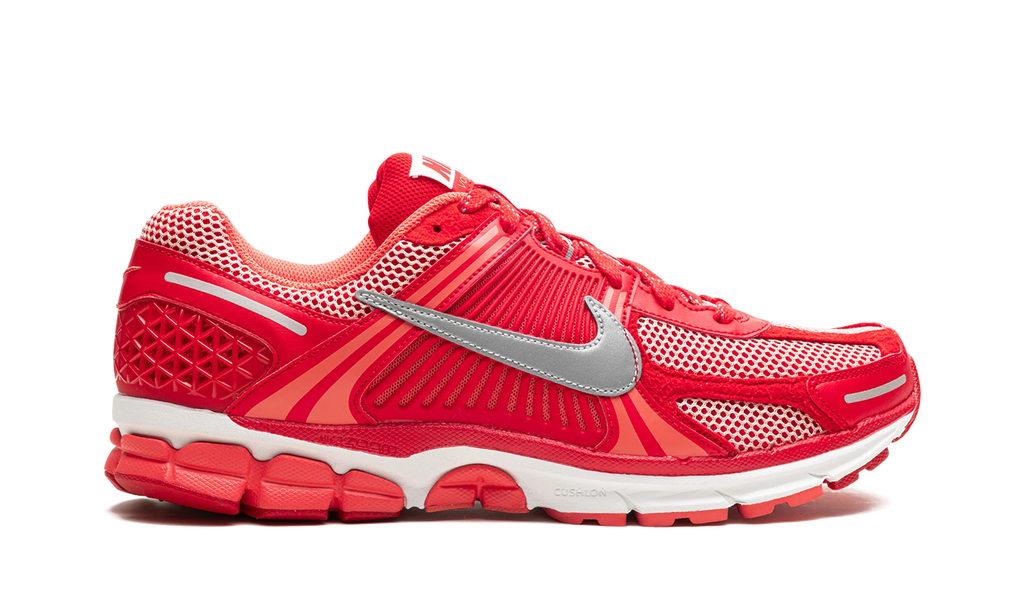 Zoom Vomero 5 PRM "University Red Metallic Silver" FN6833 657