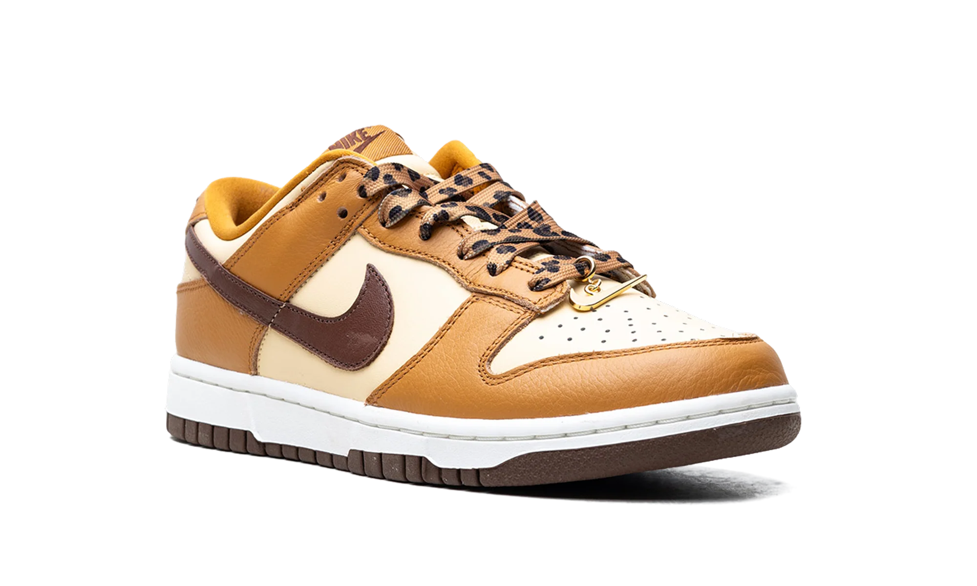Dunk Low SE WMNS "Cherry Charms - Desert Ochre" HQ7487 700