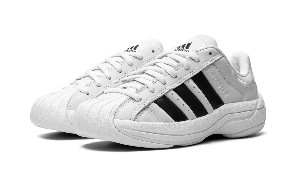 Superstar Millenium "White / Black" IE8560