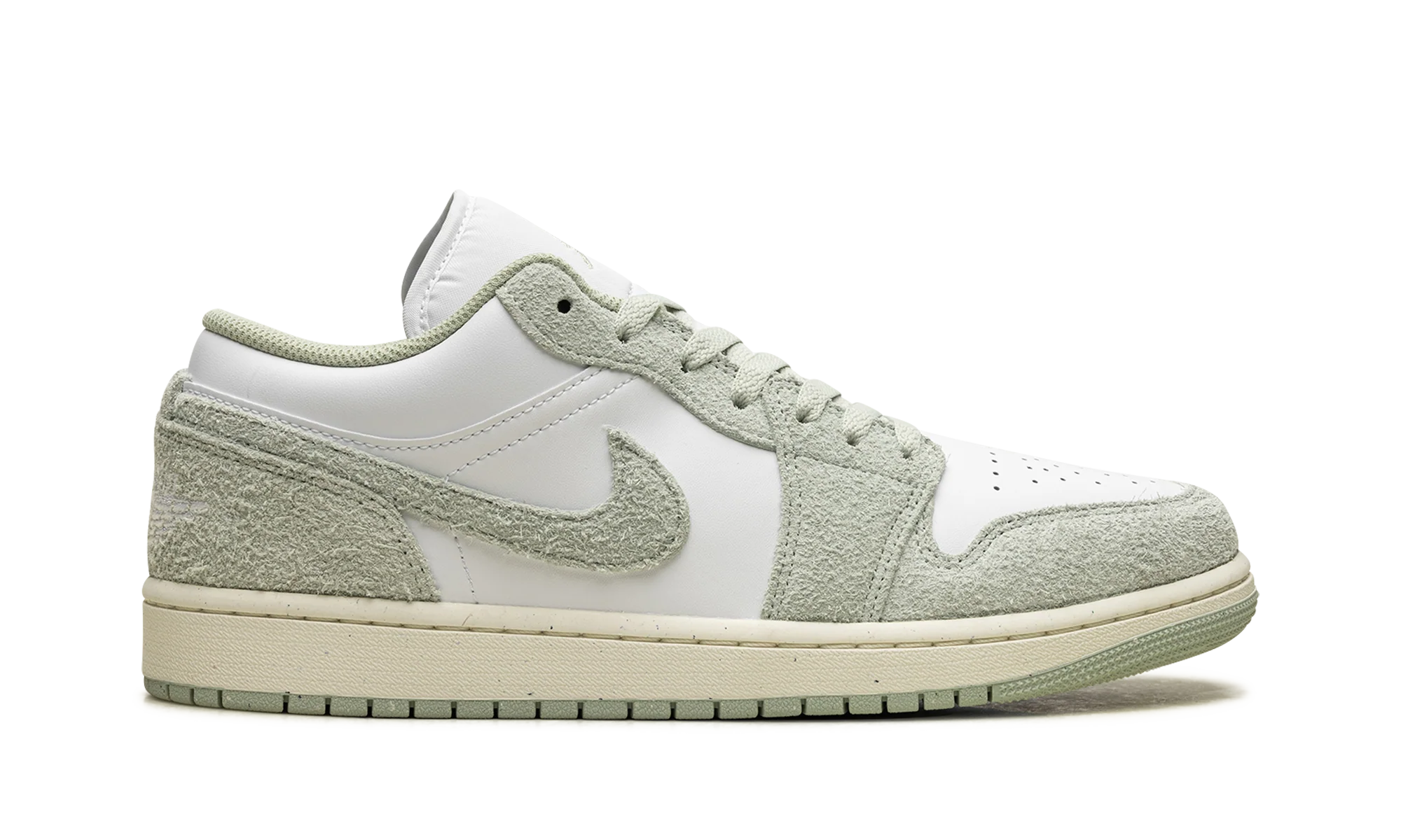 Air Jordan 1 Low SE "Seafoam" FN5214 131