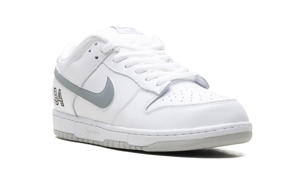 SB Dunk Low "Supreme - White" HQ8487 100