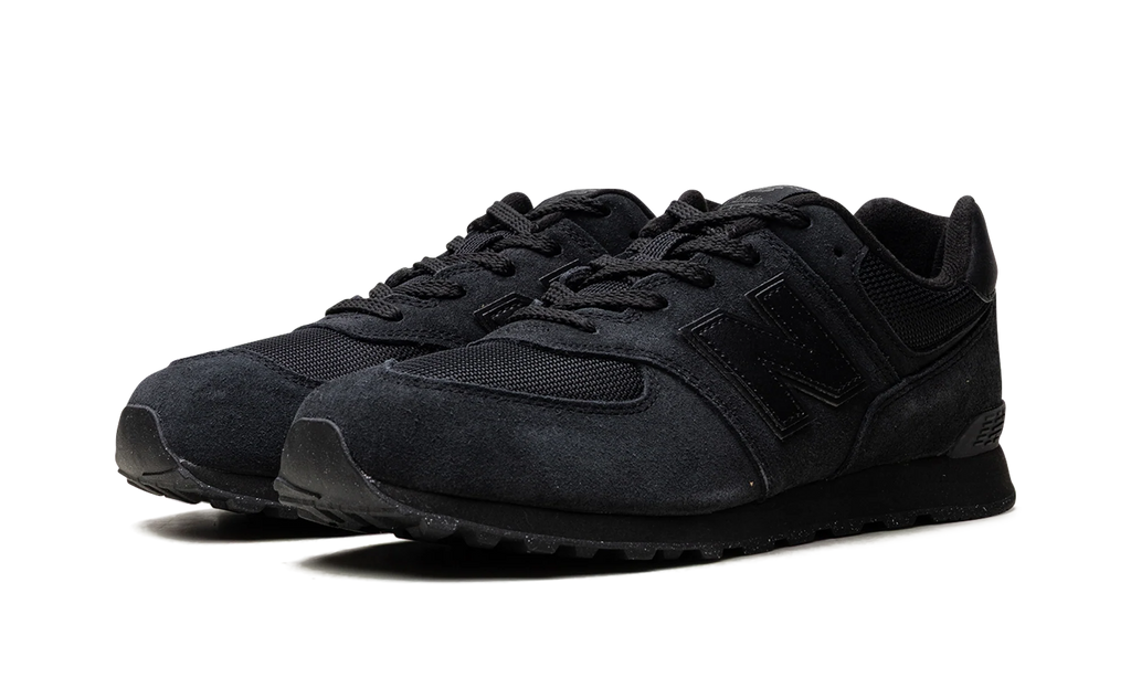 574 GS "Triple Black" GC574EVE