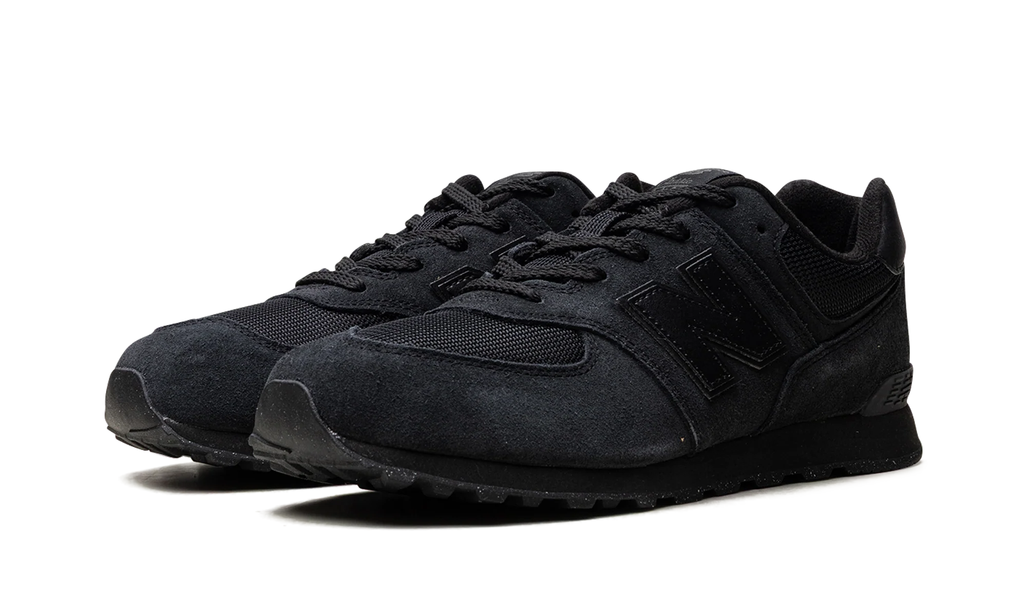 574 GS "Triple Black" GC574EVE