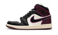 Air Jordan 1 "Bordeaux" FQ7818 101