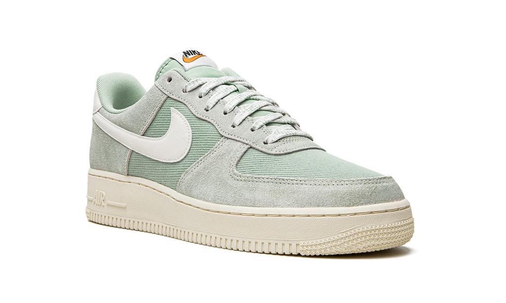 Air Force 1 "Certified Fresh" DO9801 300