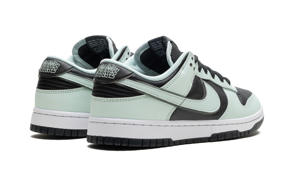 Dunk Low "Dark Smoke Grey / Barely Green" FZ1670 001