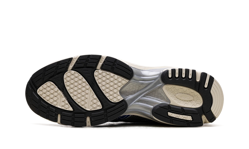 Gel-DS Trainer 14 "White Blue" 1203A607 103