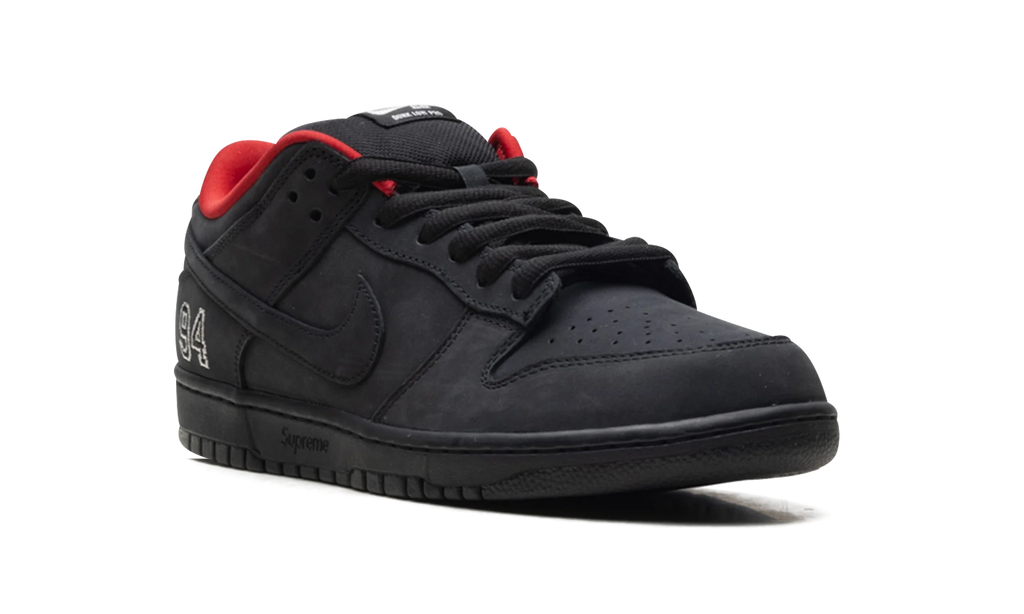 SB Dunk Low "Supreme - Black" HQ8487 001