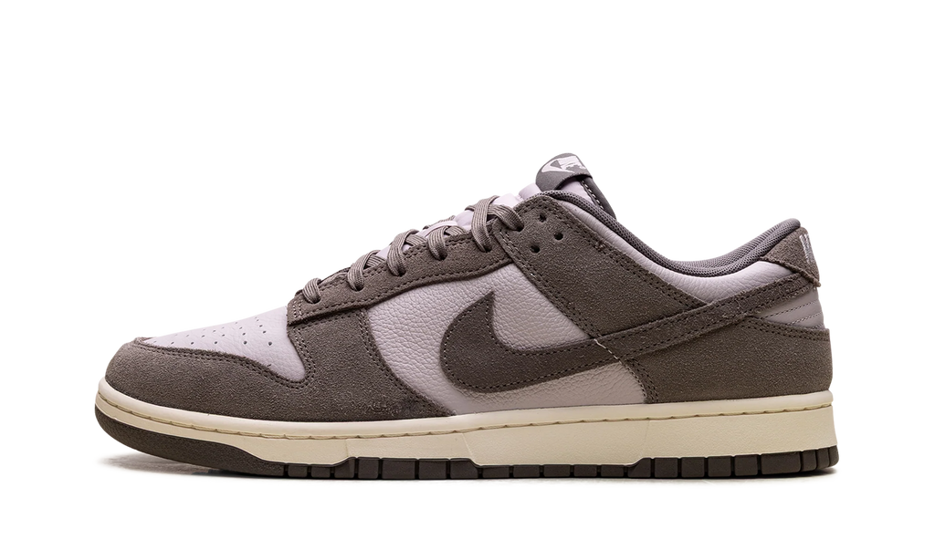 Dunk Low SE "Platinum Violet" FQ8249 001