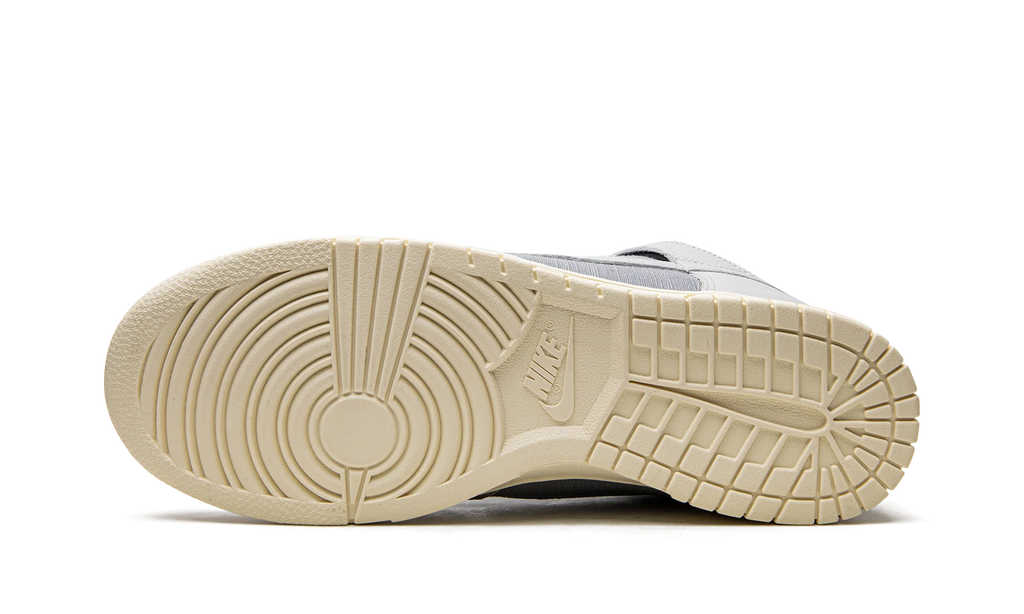 Dunk Hi Retro "Certified Fresh" DQ8800 001