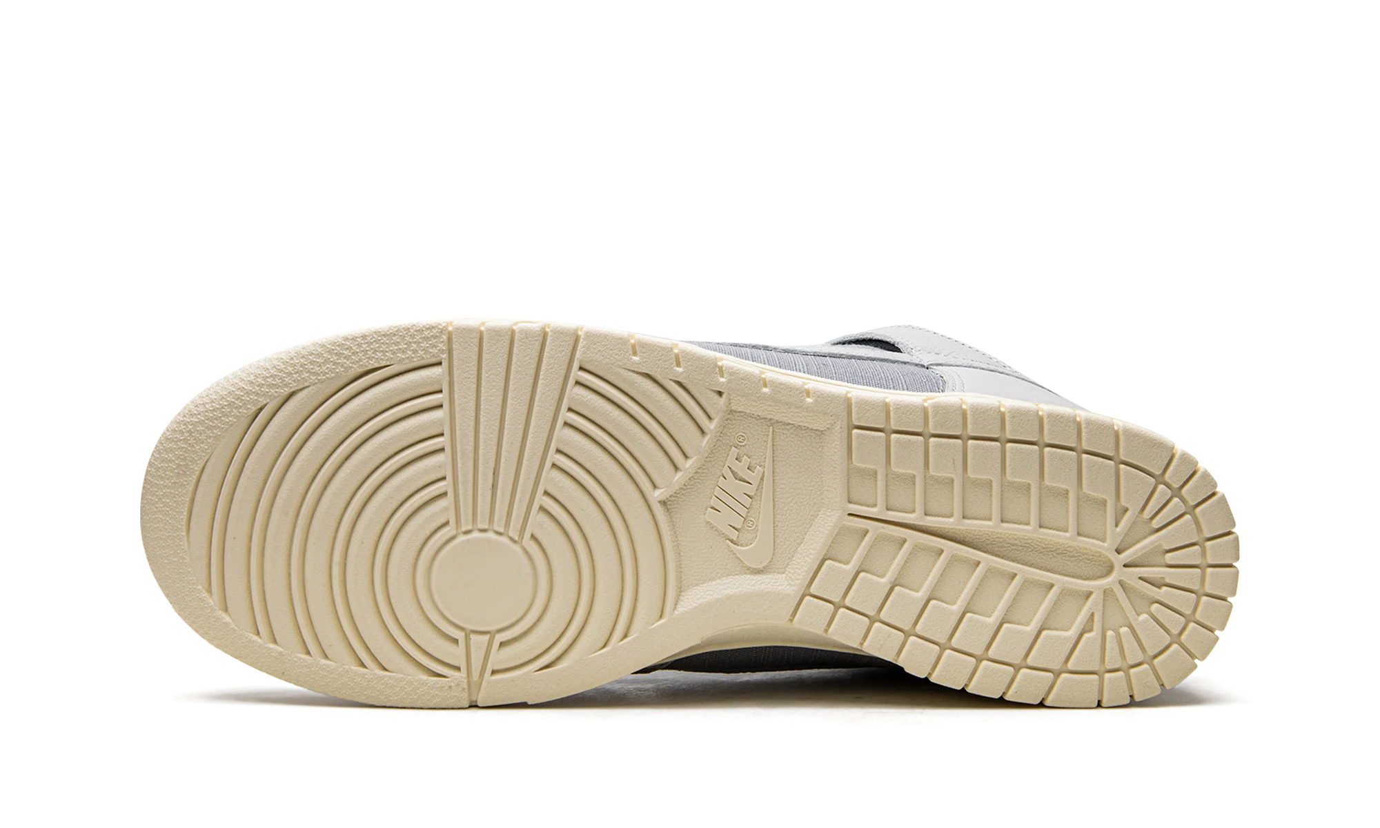 Dunk Hi Retro "Certified Fresh" DQ8800 001