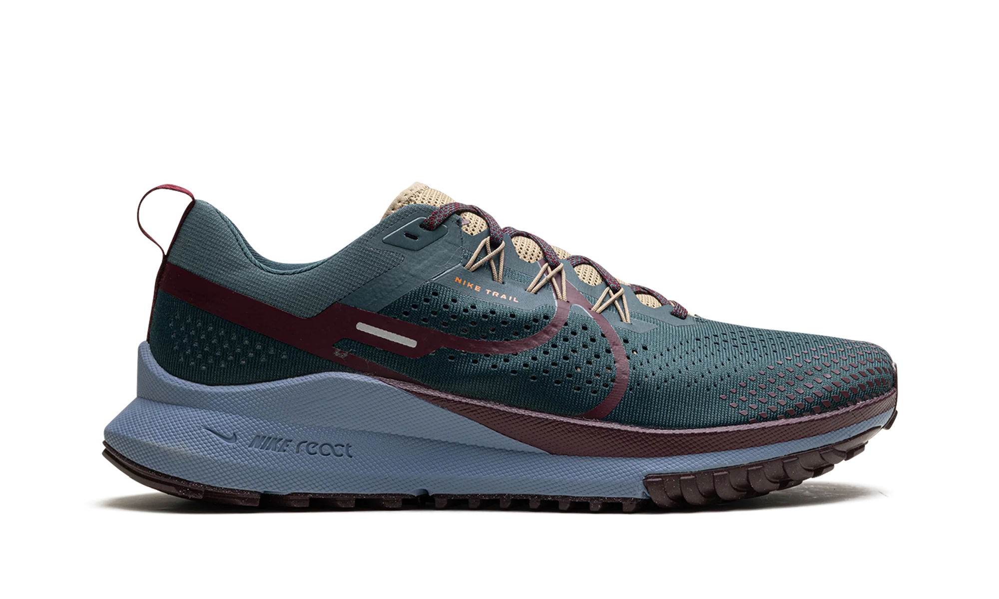 React Pegasus Trail 4 "Deep Jungle" DJ6158 300